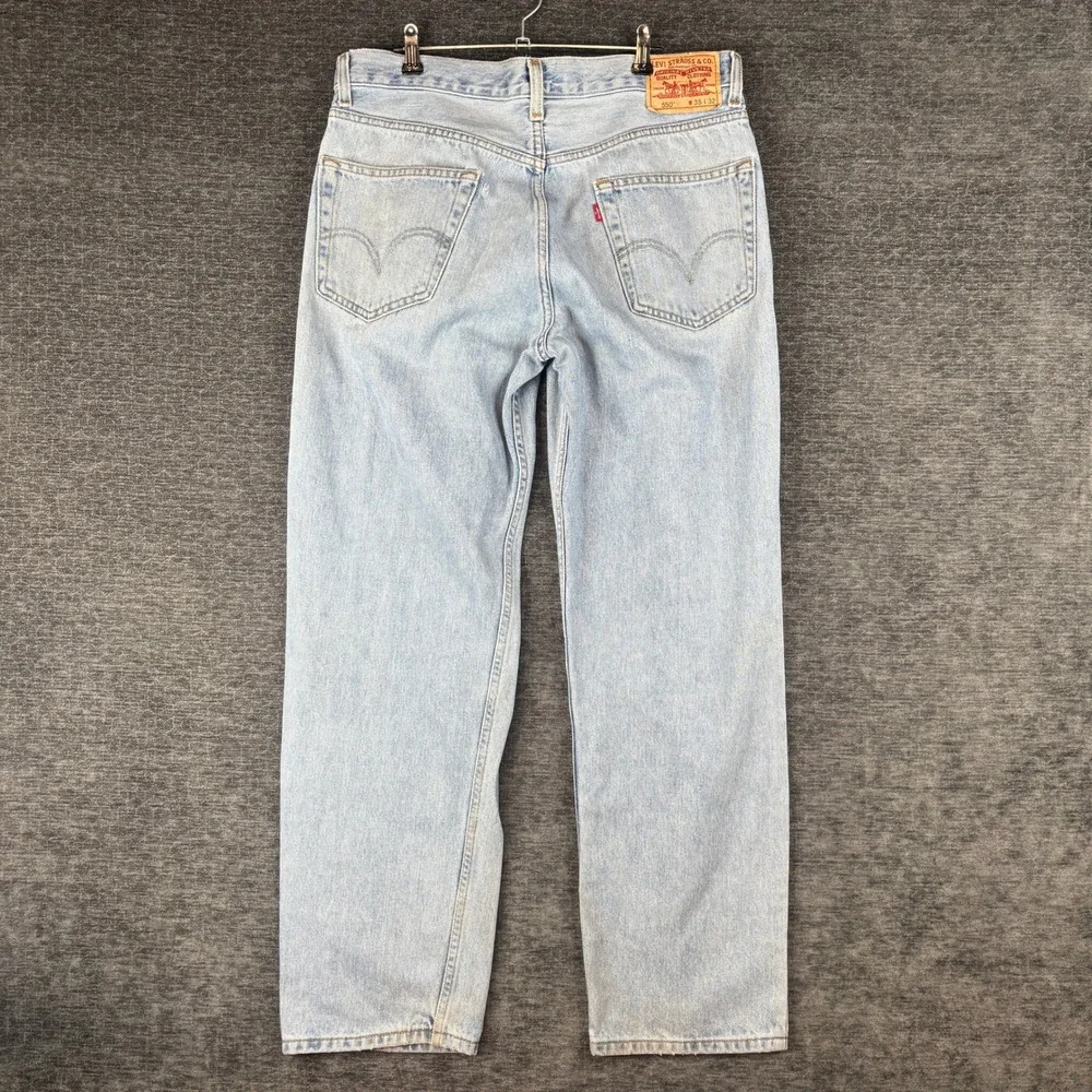 Levis measurements waist